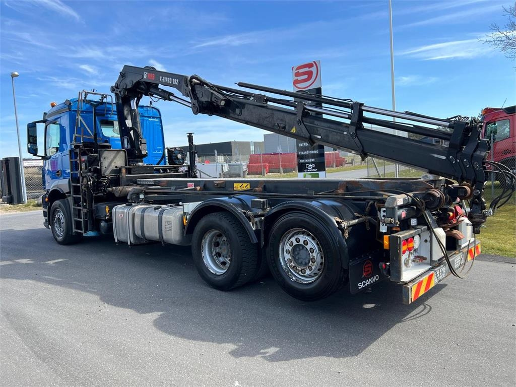 Būvgružu konteineru vedējs Mercedes-Benz Antos 2546 - Hiab 192 E kran: foto 6 Būvgružu konteineru vedējs Mercedes-Benz Antos 2546 - Hiab 192 E kran: foto 6