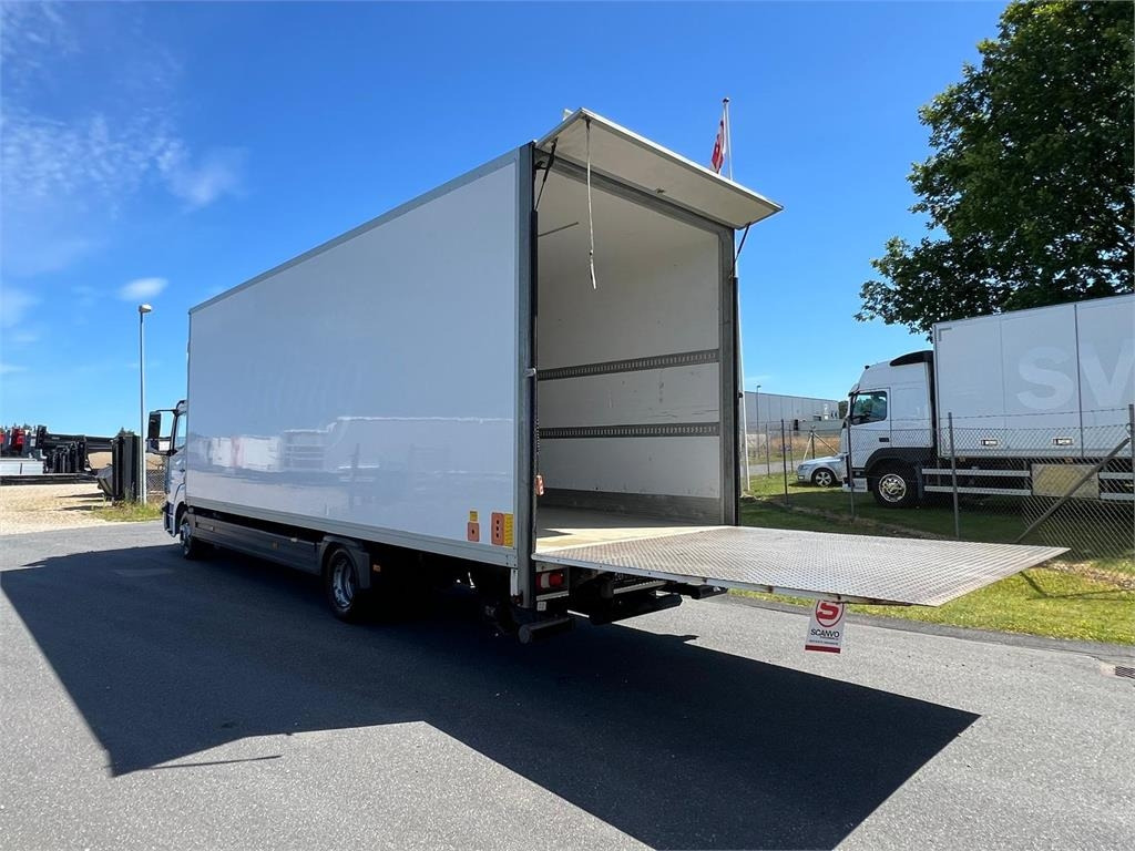 Mercedes-Benz Atego 1224 LnR - Kravas automašīna ar slēgto virsbūvi: foto 4 Mercedes-Benz Atego 1224 LnR - Kravas automašīna ar slēgto virsbūvi: foto 4