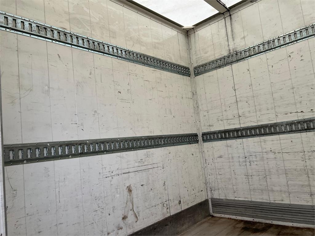 Mercedes-Benz Atego 1224 LnR - Kravas automašīna ar slēgto virsbūvi: foto 4 Mercedes-Benz Atego 1224 LnR - Kravas automašīna ar slēgto virsbūvi: foto 4