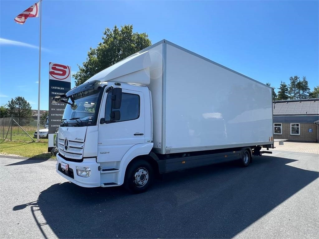 Mercedes-Benz Atego 1224 LnR - Kravas automašīna ar slēgto virsbūvi: foto 1 Mercedes-Benz Atego 1224 LnR - Kravas automašīna ar slēgto virsbūvi: foto 1