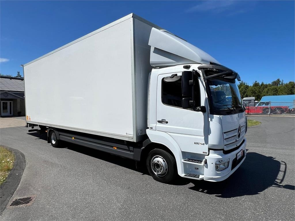 Mercedes-Benz Atego 1224 LnR - Kravas automašīna ar slēgto virsbūvi: foto 5 Mercedes-Benz Atego 1224 LnR - Kravas automašīna ar slēgto virsbūvi: foto 5