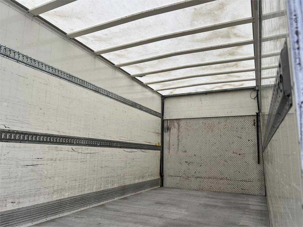 Mercedes-Benz Atego 1224 LnR - Kravas automašīna ar slēgto virsbūvi: foto 5 Mercedes-Benz Atego 1224 LnR - Kravas automašīna ar slēgto virsbūvi: foto 5