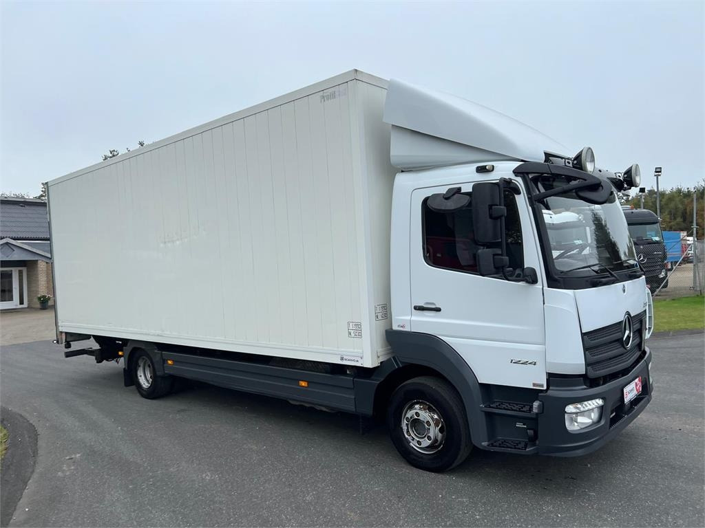 Mercedes-Benz Atego 1224 LnR - Kravas automašīna ar slēgto virsbūvi: foto 4 Mercedes-Benz Atego 1224 LnR - Kravas automašīna ar slēgto virsbūvi: foto 4