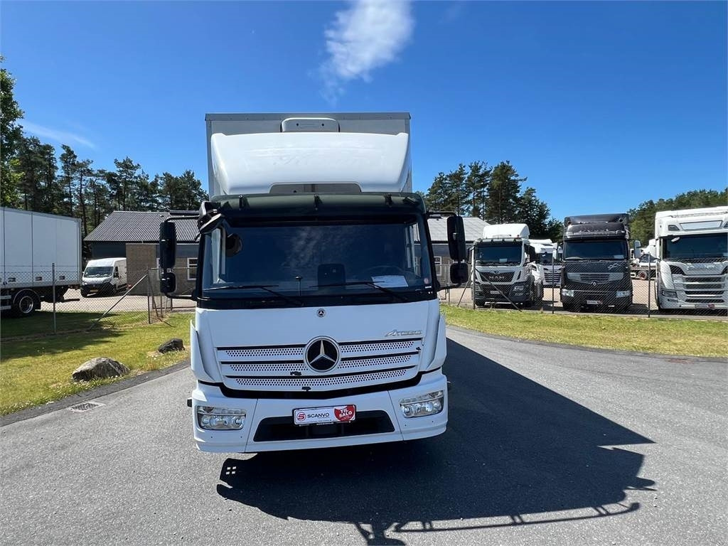 Mercedes-Benz Atego 1224 LnR - Kravas automašīna ar slēgto virsbūvi: foto 2 Mercedes-Benz Atego 1224 LnR - Kravas automašīna ar slēgto virsbūvi: foto 2