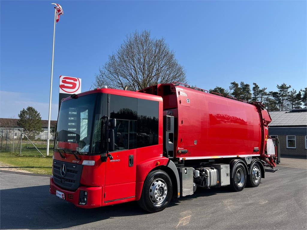 Mercedes-Benz Econic 2630L ENA 4 kammer NTM - Atkritumu vedējs: foto 2 Mercedes-Benz Econic 2630L ENA 4 kammer NTM - Atkritumu vedējs: foto 2