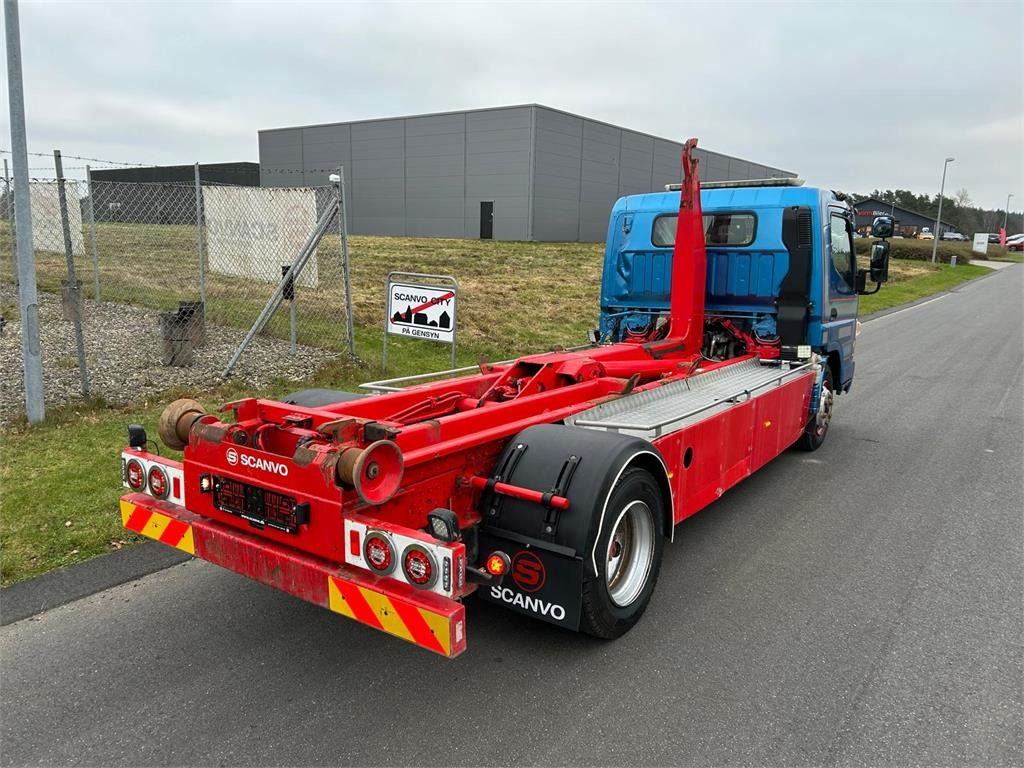 Mitsubishi Fuso CANTER 9C150  - Pacēlājs ar āķi: foto 2 Mitsubishi Fuso CANTER 9C150  - Pacēlājs ar āķi: foto 2