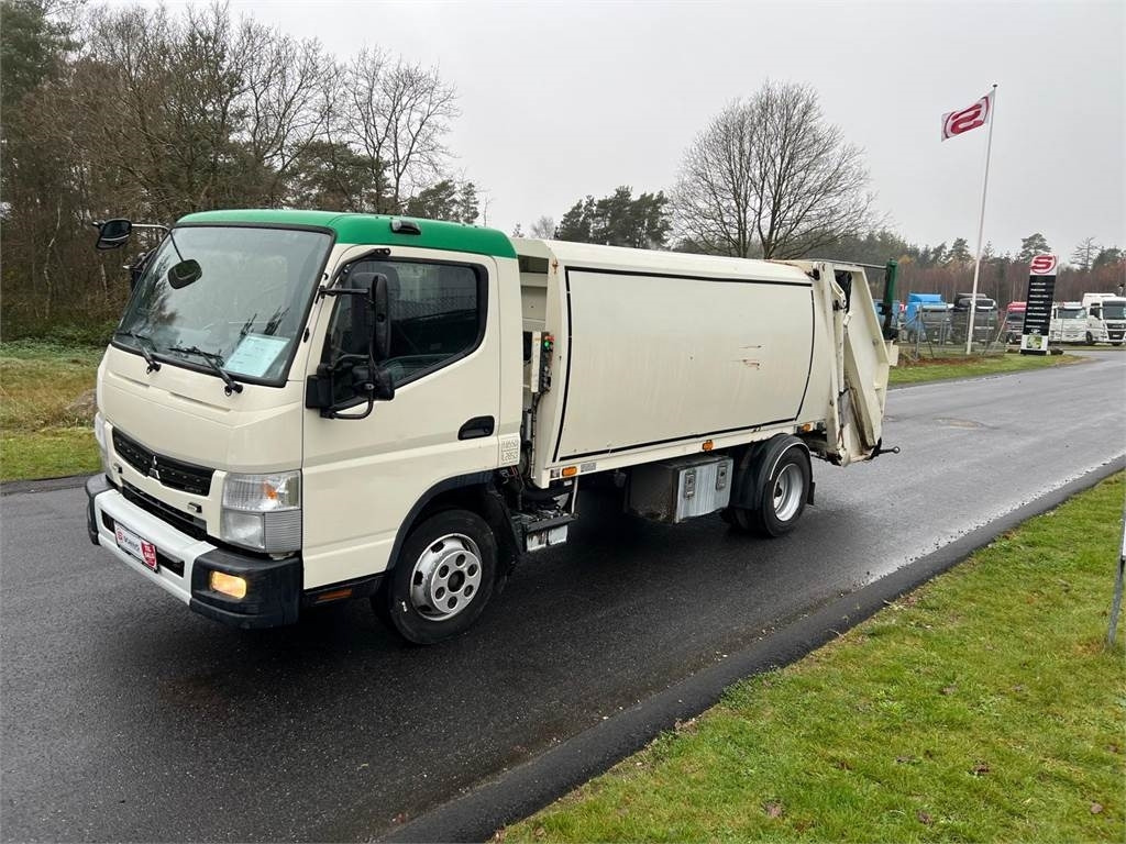 Mitsubishi Fuso CANTER 9C18 - Atkritumu vedējs: foto 1 Mitsubishi Fuso CANTER 9C18 - Atkritumu vedējs: foto 1