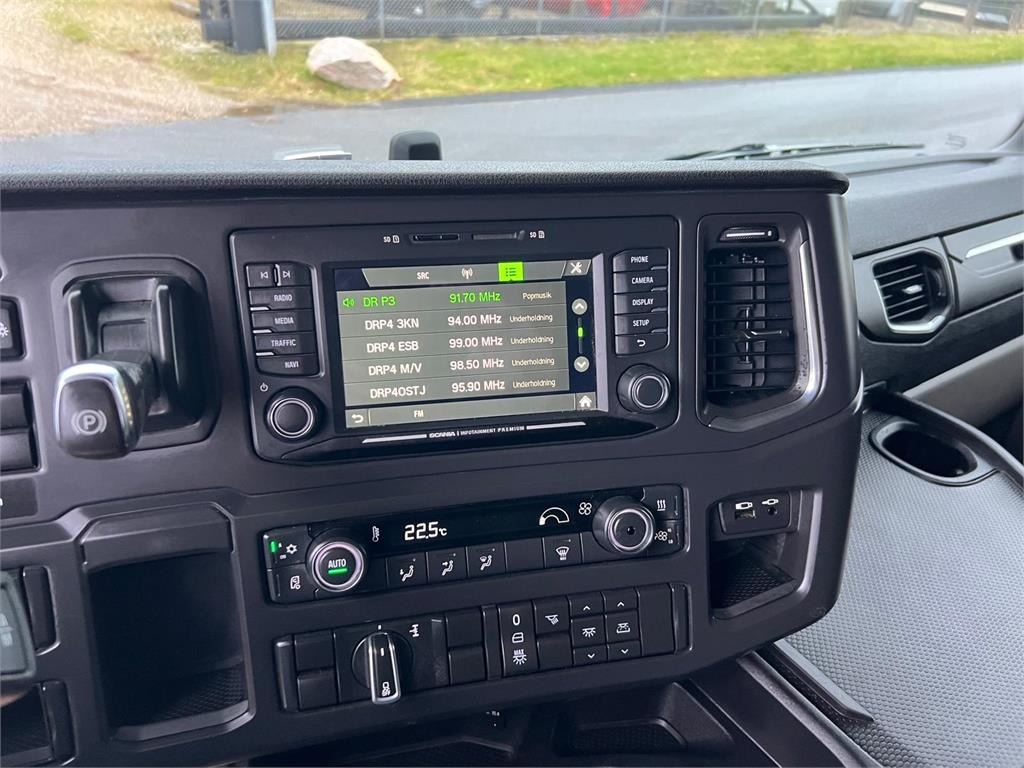 Scania P280 B 4x2 NB - Kravas automašīna ar tentu: foto 5 Scania P280 B 4x2 NB - Kravas automašīna ar tentu: foto 5