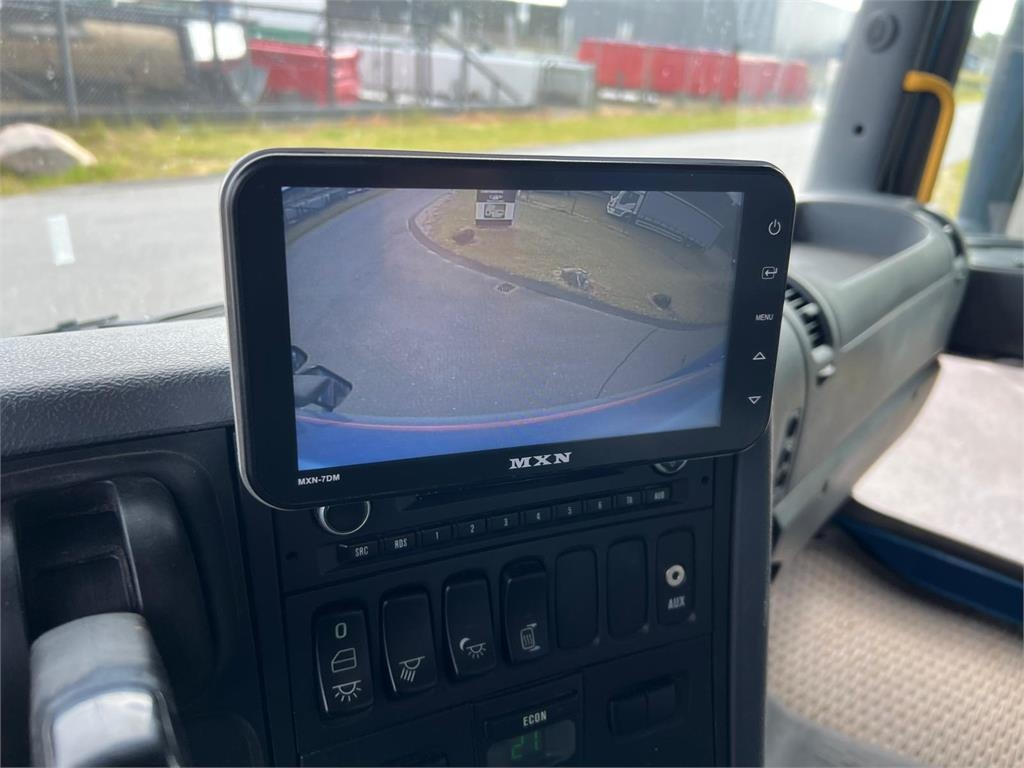 Kravas automašīna ar slēgto virsbūvi Scania P320 DB 4x2 MLB - low entry: foto 9