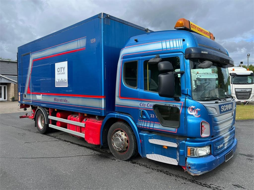 Scania P320 DB 4x2 MLB - low entry - Kravas automašīna ar slēgto virsbūvi: foto 1 Scania P320 DB 4x2 MLB - low entry - Kravas automašīna ar slēgto virsbūvi: foto 1