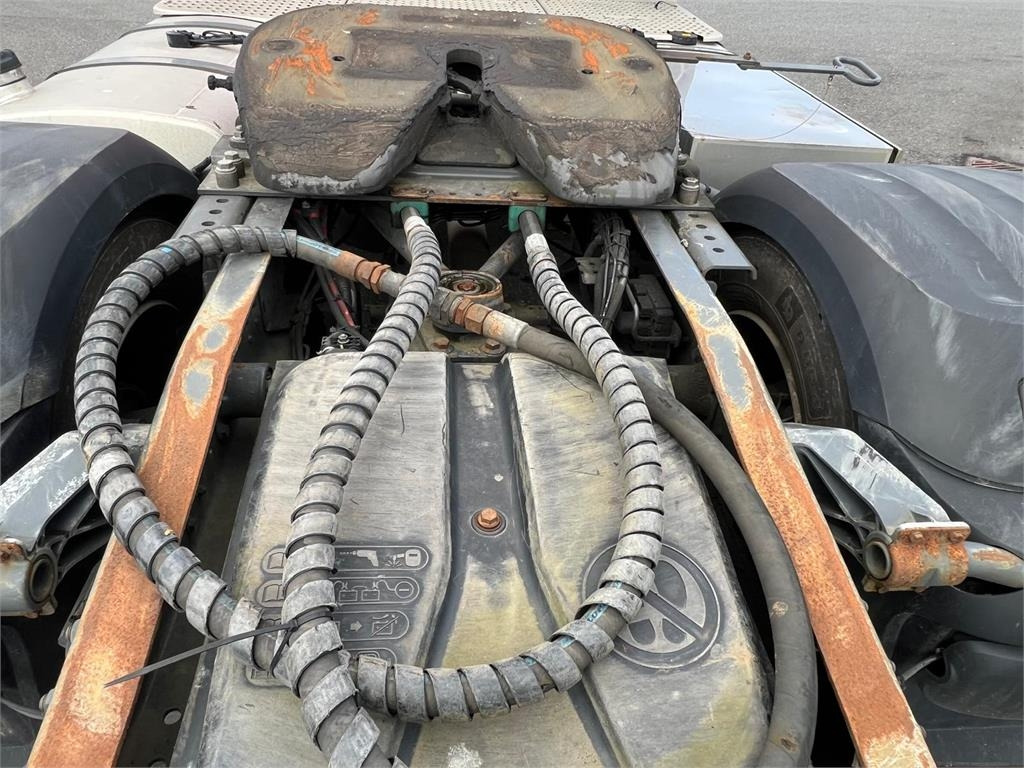 Vilcējs DAF XF 480 TF - hydraulik kit: foto 16 Vilcējs DAF XF 480 TF - hydraulik kit: foto 16