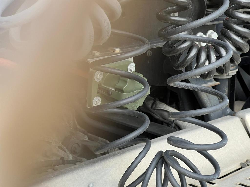 Vilcējs DAF XF 480 TF - hydraulik kit: foto 12 Vilcējs DAF XF 480 TF - hydraulik kit: foto 12