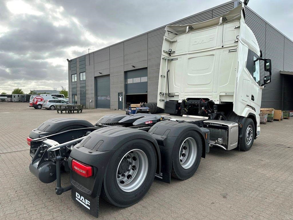 DAF XF 530 6x2 - Vilcējs: foto 3 DAF XF 530 6x2 - Vilcējs: foto 3