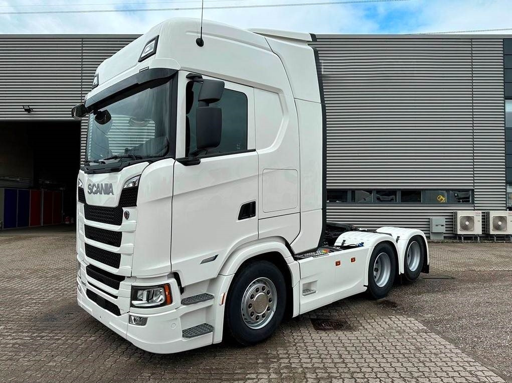 Scania 500S A6x2NB 2950 Super - Vilcējs: foto 2 Scania 500S A6x2NB 2950 Super - Vilcējs: foto 2