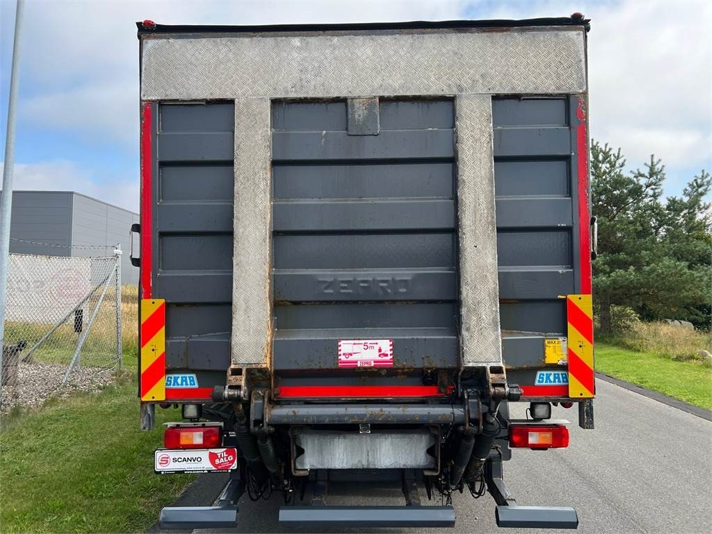 Volvo FE320 6x2*4 - Kravas automašīna ar slēgto virsbūvi: foto 5 Volvo FE320 6x2*4 - Kravas automašīna ar slēgto virsbūvi: foto 5