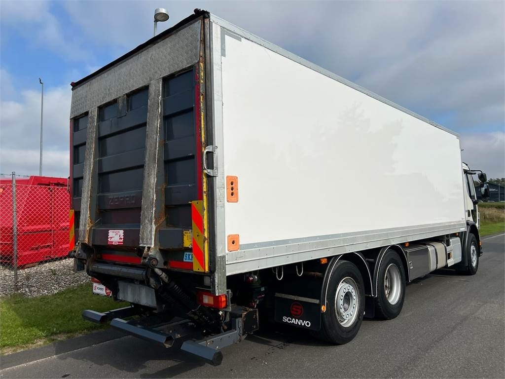 Volvo FE320 6x2*4 - Kravas automašīna ar slēgto virsbūvi: foto 4 Volvo FE320 6x2*4 - Kravas automašīna ar slēgto virsbūvi: foto 4
