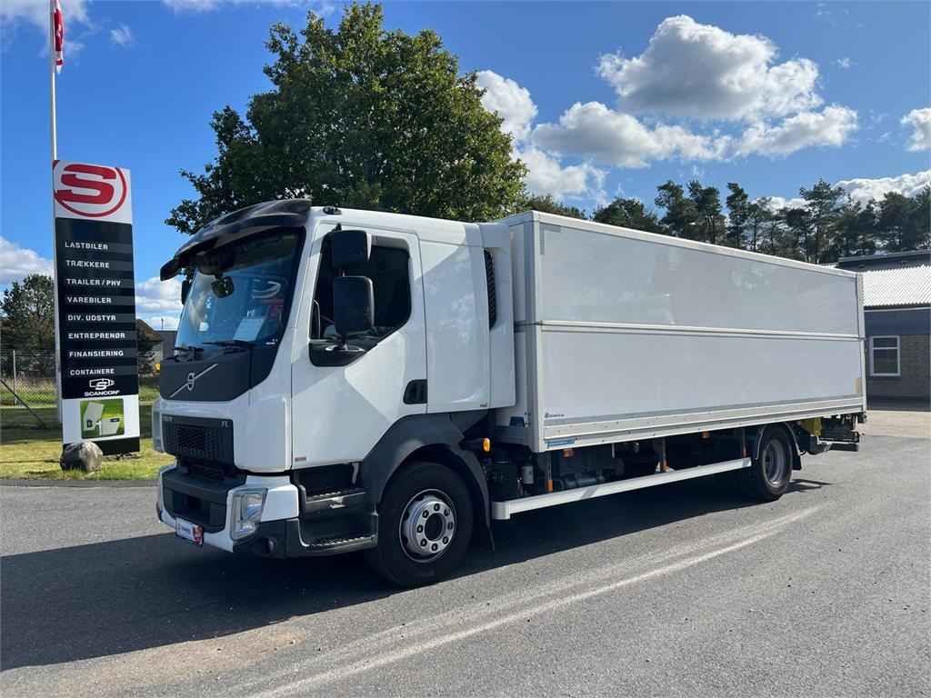 Volvo FL 250 16 ton - Kravas automašīna ar slēgto virsbūvi: foto 2 Volvo FL 250 16 ton - Kravas automašīna ar slēgto virsbūvi: foto 2