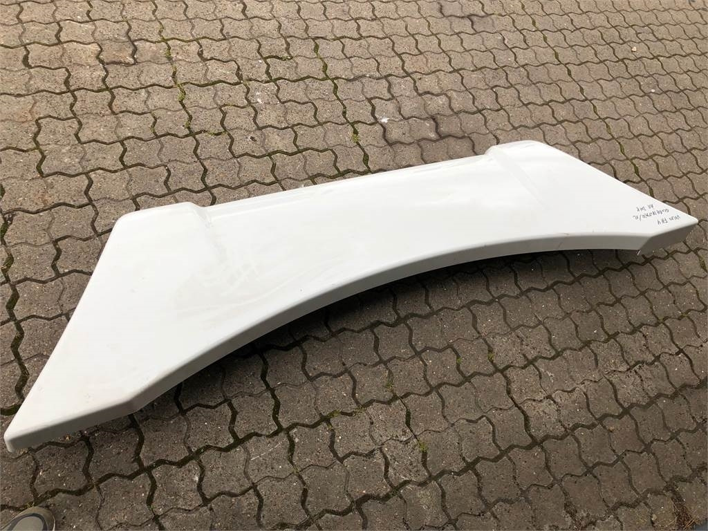 Volvo Tagspoiler Volvo FH Globetrotter 2018 - Aerodinamika/ Spoileris: foto 4 Volvo Tagspoiler Volvo FH Globetrotter 2018 - Aerodinamika/ Spoileris: foto 4