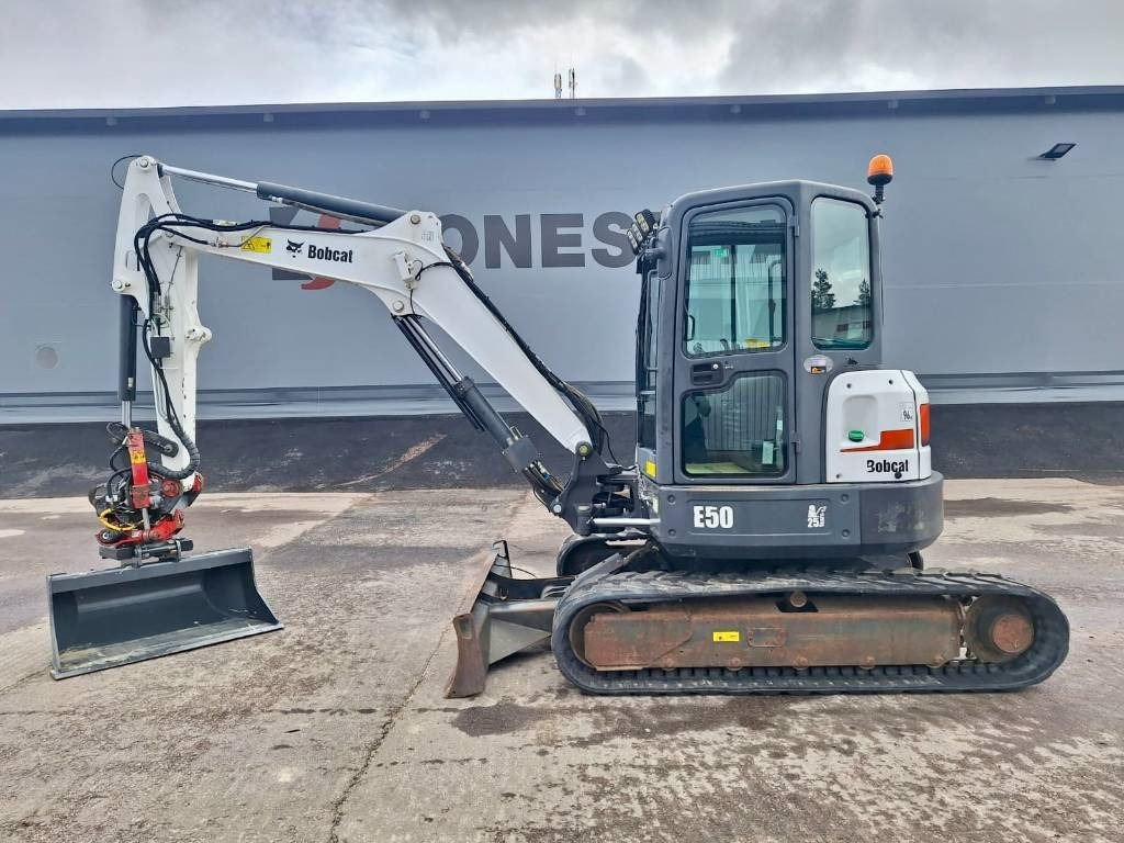 Bobcat E50 RASVARI YMS. - Mini-ekskavators: foto 1 Bobcat E50 RASVARI YMS. - Mini-ekskavators: foto 1
