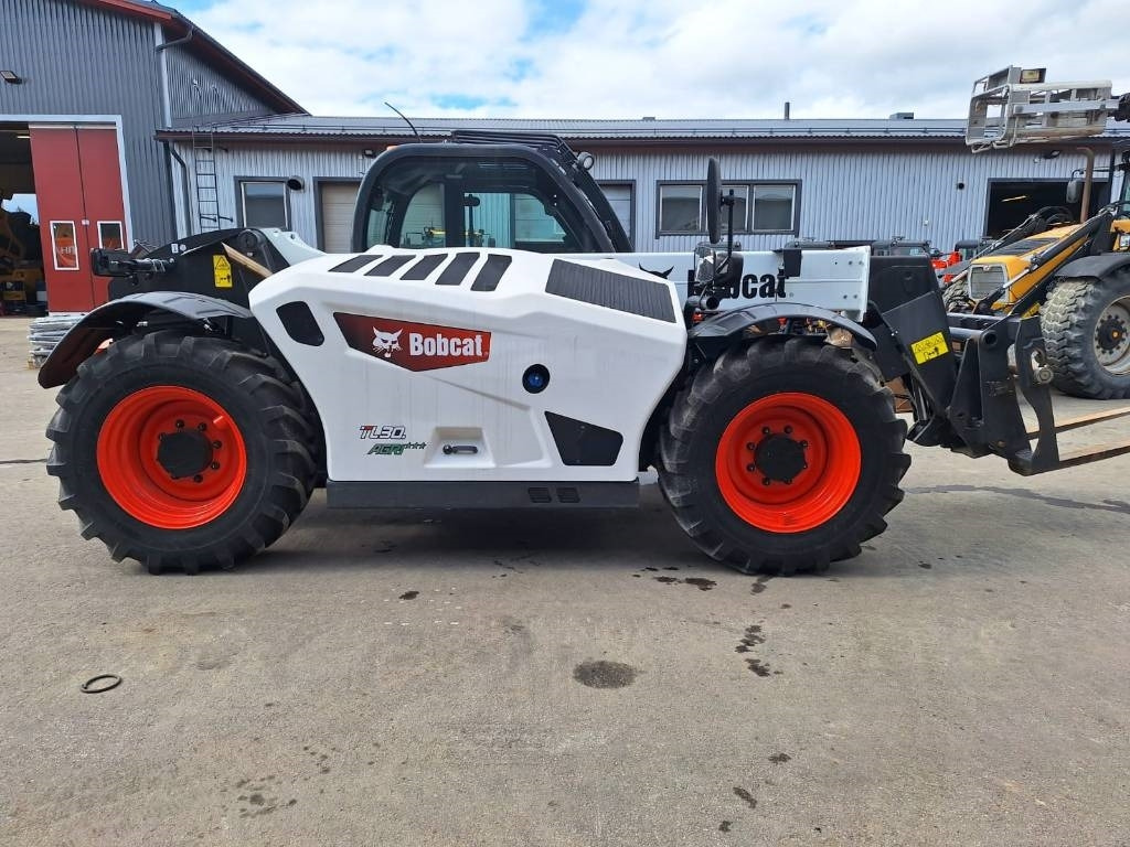 Bobcat MYYTY! SOLD! TL30.70 AGRI - Teleskopiskais iekrāvējs: foto 5 Bobcat MYYTY! SOLD! TL30.70 AGRI - Teleskopiskais iekrāvējs: foto 5