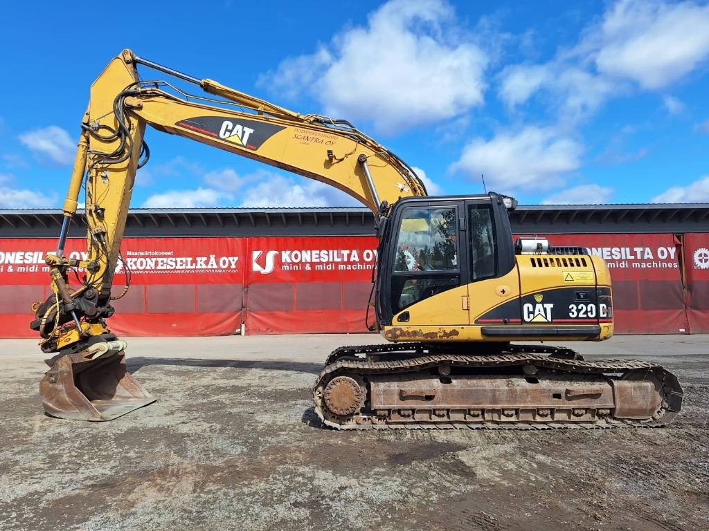 CAT 320DLRR PYÖRITTÄJÄLLÄ - Kāpurķēžu ekskavators: foto 1 CAT 320DLRR PYÖRITTÄJÄLLÄ - Kāpurķēžu ekskavators: foto 1