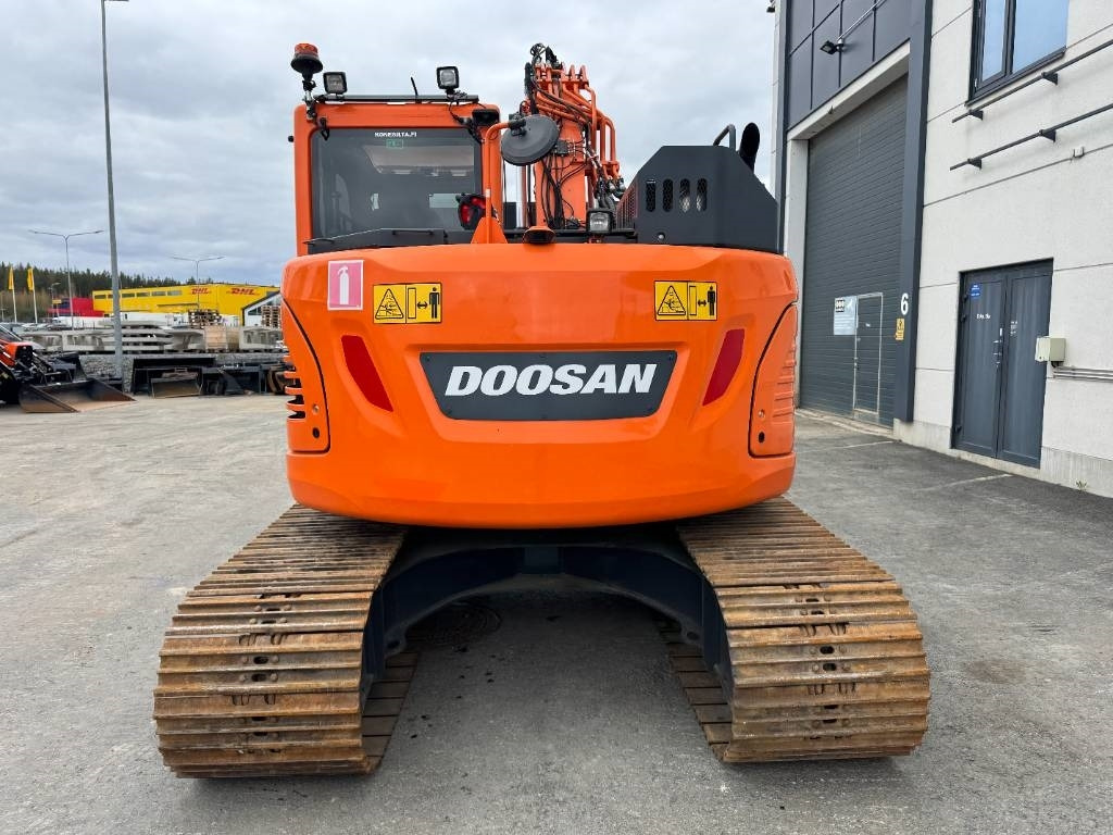 Doosan DX 140 LCR-5 Pyörittäjällä - Kāpurķēžu ekskavators: foto 4 Doosan DX 140 LCR-5 Pyörittäjällä - Kāpurķēžu ekskavators: foto 4