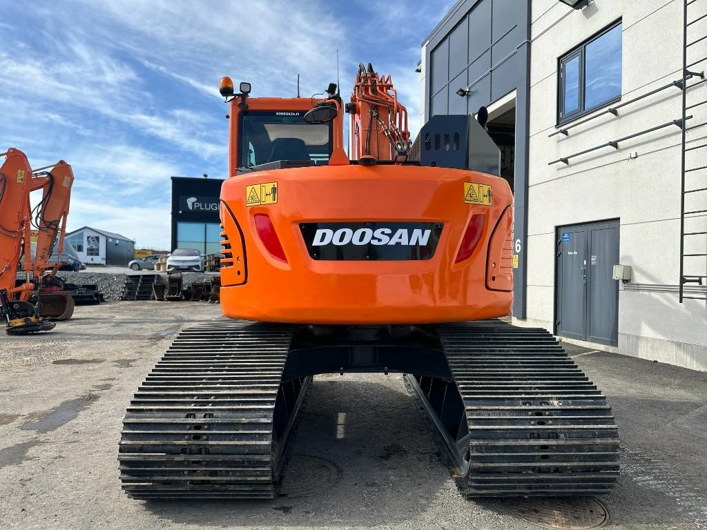 Doosan DX 140 LCR-5 metsäalusta - Kāpurķēžu ekskavators: foto 3 Doosan DX 140 LCR-5 metsäalusta - Kāpurķēžu ekskavators: foto 3