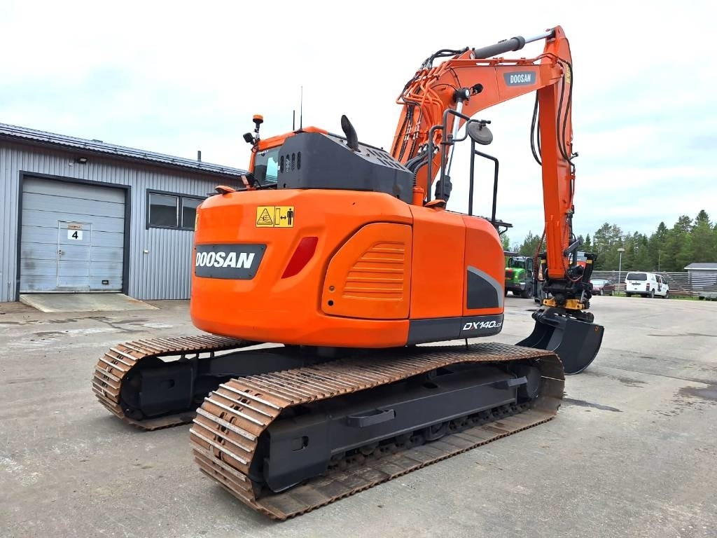 Doosan DX140LCR-5 PYÖRITTÄJÄLLÄ - Kāpurķēžu ekskavators: foto 4 Doosan DX140LCR-5 PYÖRITTÄJÄLLÄ - Kāpurķēžu ekskavators: foto 4