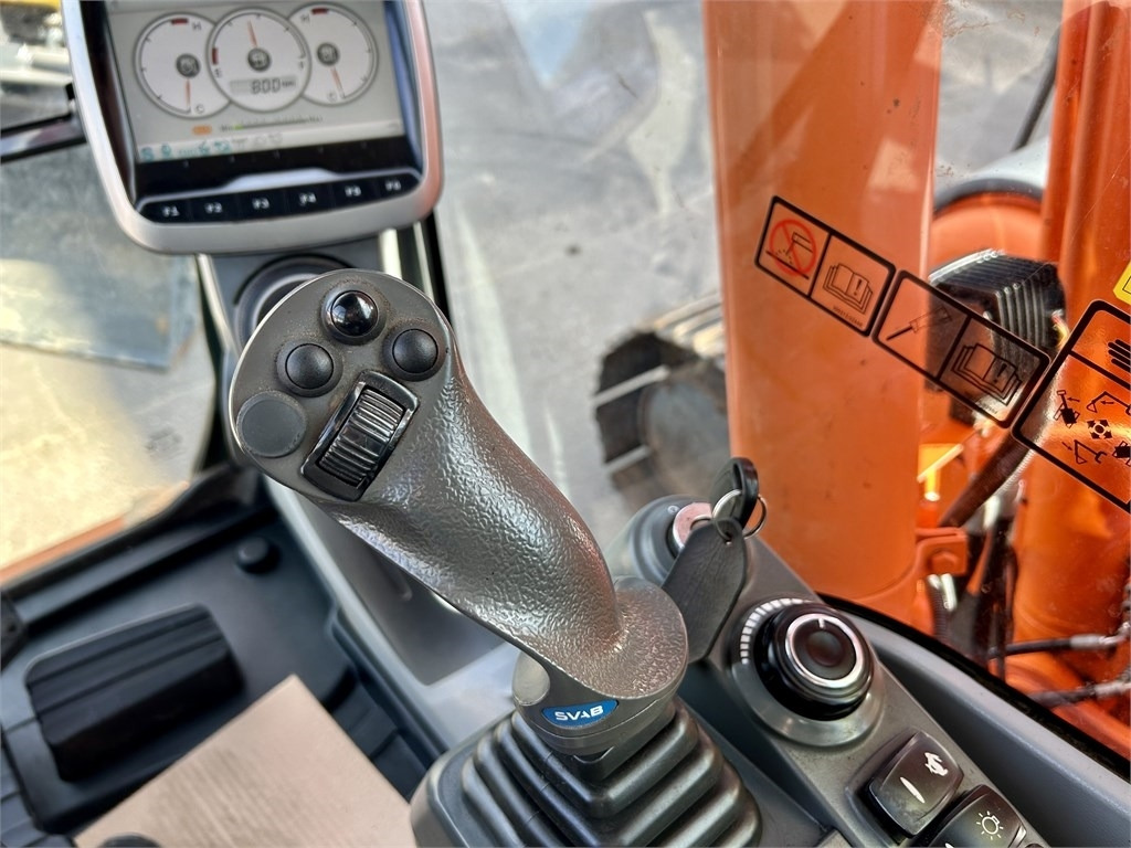 Kāpurķēžu ekskavators Doosan DX160LC-3 KALLISTAJA+PYÖRITTÄJÄ: foto 18