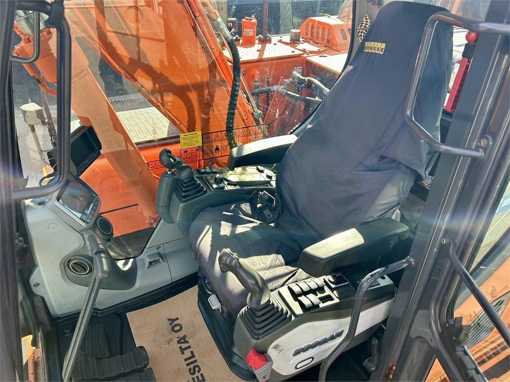 Kāpurķēžu ekskavators Doosan DX160LC-3 KALLISTAJA+PYÖRITTÄJÄ: foto 16