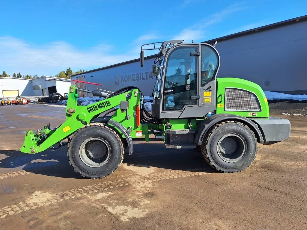 Greenmaster 825 PIIKIT, KAUHA JA HIEKOITIN - Riteņu iekrāvējs: foto 1 Greenmaster 825 PIIKIT, KAUHA JA HIEKOITIN - Riteņu iekrāvējs: foto 1