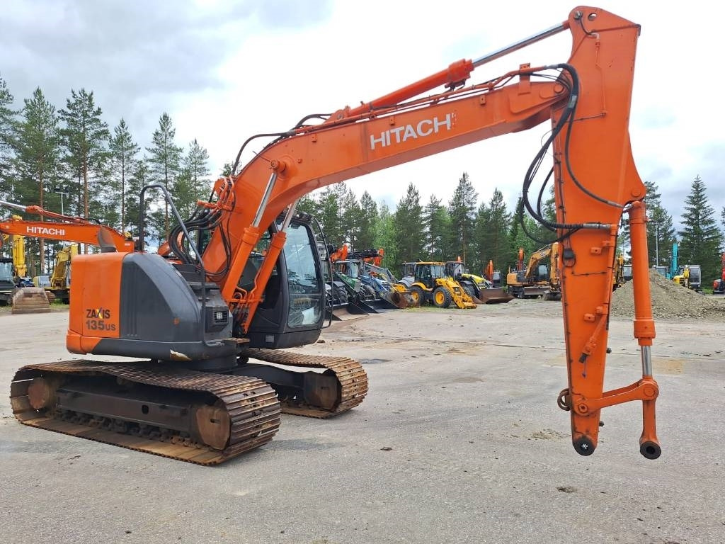 Hitachi MYYTY!!SOLD!! ZX135USB-5 RASVARILLA - Kāpurķēžu ekskavators: foto 5 Hitachi MYYTY!!SOLD!! ZX135USB-5 RASVARILLA - Kāpurķēžu ekskavators: foto 5