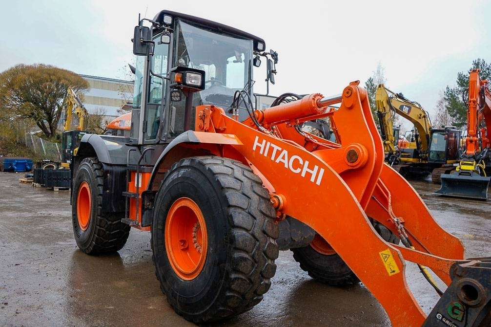Hitachi ZW150 PITKÄT AISAT, VAAKA - Riteņu iekrāvējs: foto 5 Hitachi ZW150 PITKÄT AISAT, VAAKA - Riteņu iekrāvējs: foto 5