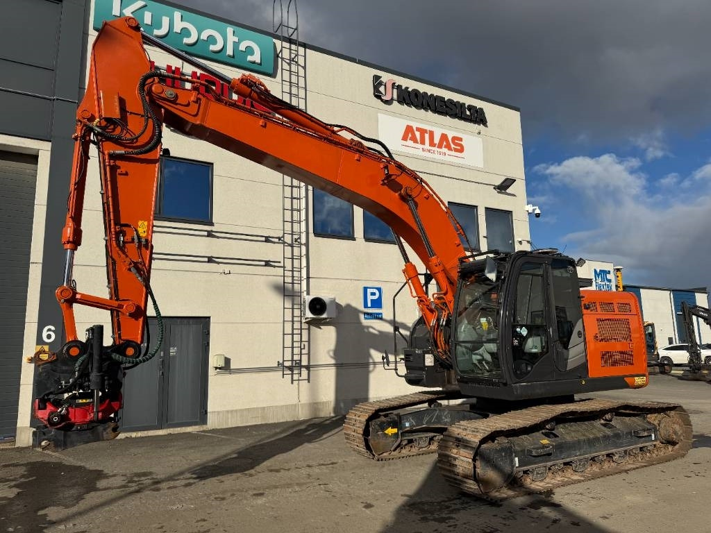 Hitachi ZX 225 US R LC-6 - Kāpurķēžu ekskavators: foto 2 Hitachi ZX 225 US R LC-6 - Kāpurķēžu ekskavators: foto 2