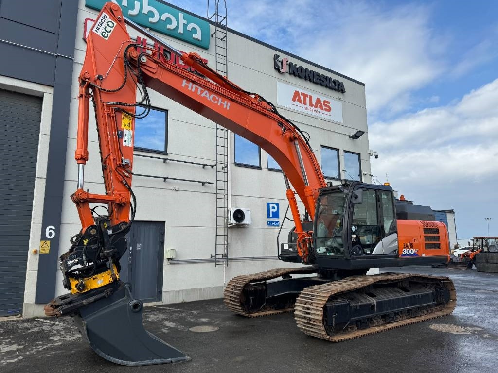 Hitachi ZX 300 LC-6 ENGCON EC233 S80/S80 - Kāpurķēžu ekskavators: foto 2 Hitachi ZX 300 LC-6 ENGCON EC233 S80/S80 - Kāpurķēžu ekskavators: foto 2