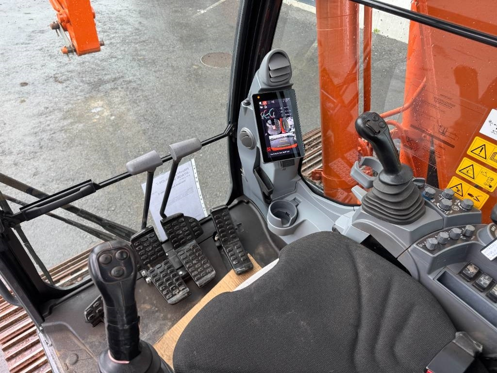 Kāpurķēžu ekskavators Hitachi ZX130LCN-7 -STAGE V-: foto 14