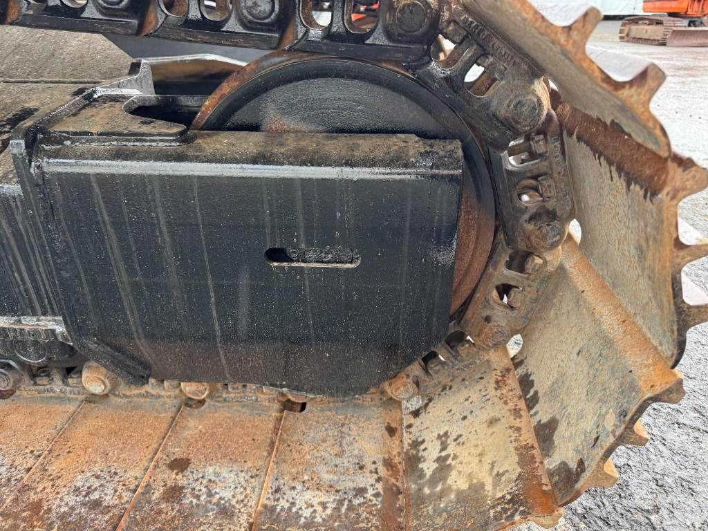 Kāpurķēžu ekskavators Hitachi ZX130LCN-7 -STAGE V-: foto 8