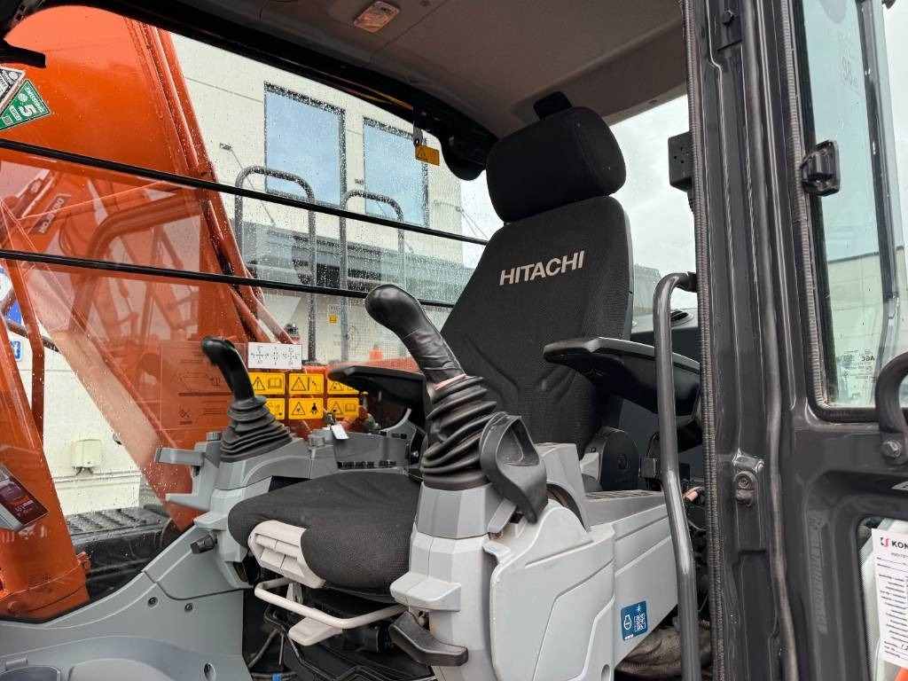 Kāpurķēžu ekskavators Hitachi ZX130LCN-7 -STAGE V-: foto 12
