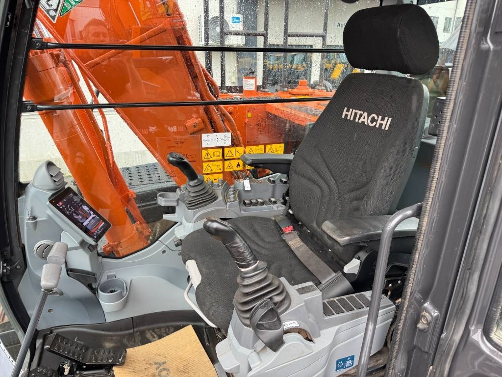 Kāpurķēžu ekskavators Hitachi ZX130LCN-7 -STAGE V-: foto 13