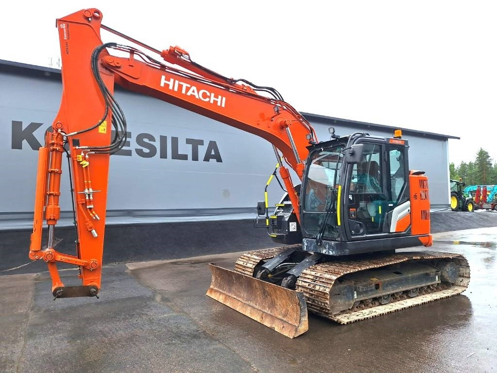Kāpurķēžu ekskavators Hitachi ZX135USLC-7 PUSKULEVYLLÄ: foto 6