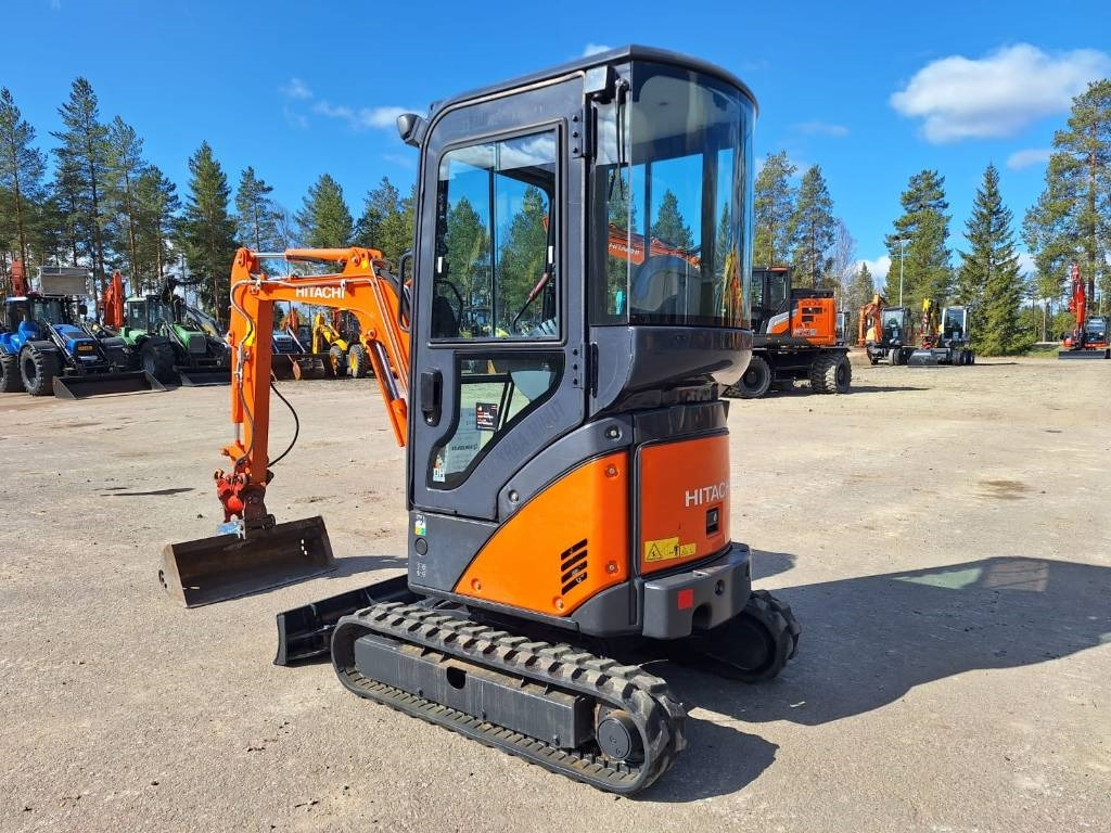 Hitachi ZX17U-2 KALLISTAJA+4-KAUHAA - Mini-ekskavators: foto 2 Hitachi ZX17U-2 KALLISTAJA+4-KAUHAA - Mini-ekskavators: foto 2