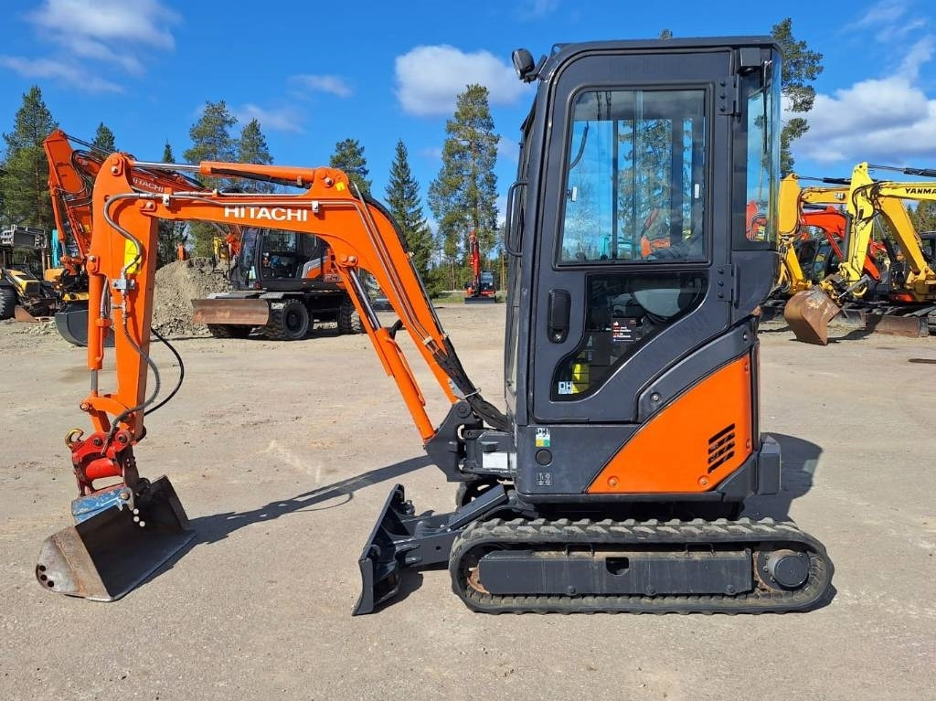 Hitachi ZX17U-2 KALLISTAJA+4-KAUHAA - Mini-ekskavators: foto 1 Hitachi ZX17U-2 KALLISTAJA+4-KAUHAA - Mini-ekskavators: foto 1