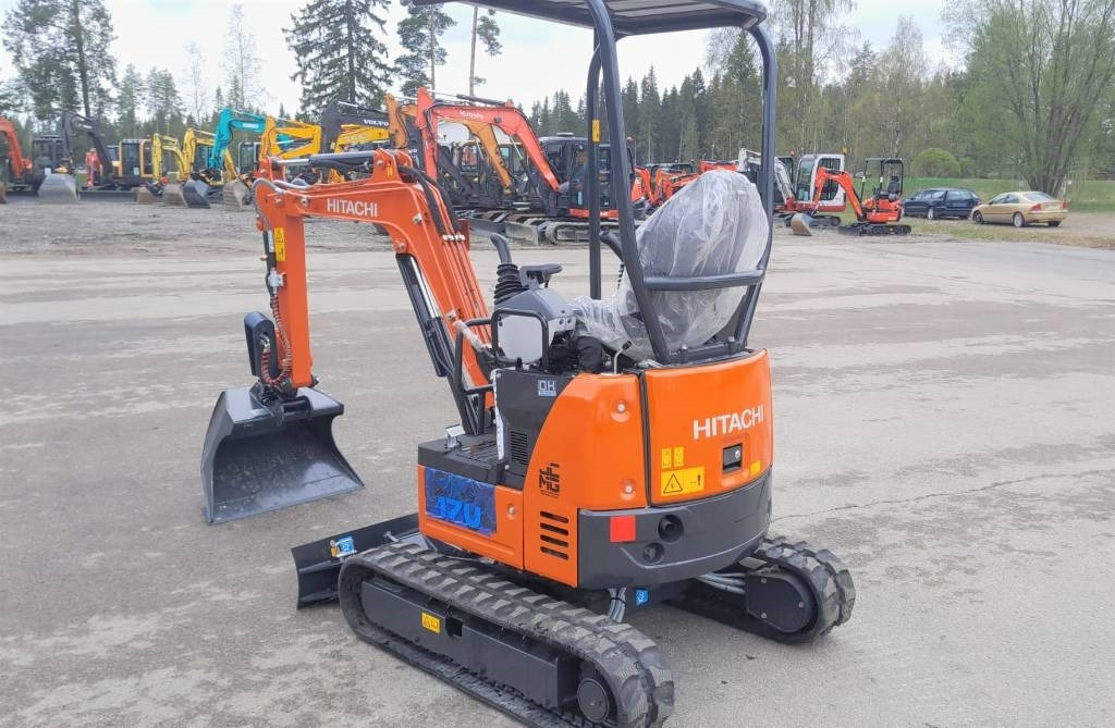 Hitachi ZX17U-6 KALLISTAJALLA - Mini-ekskavators: foto 2 Hitachi ZX17U-6 KALLISTAJALLA - Mini-ekskavators: foto 2