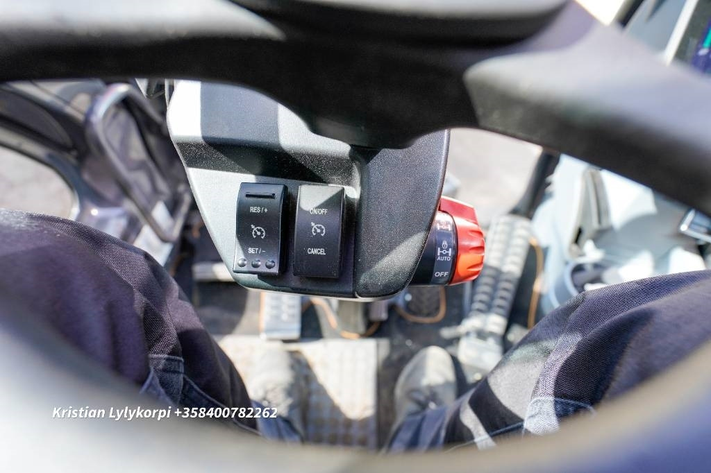 Riteņu ekskavators Hitachi ZX180W-7 HUIPPUVARUSTEET STAGE 5: foto 37