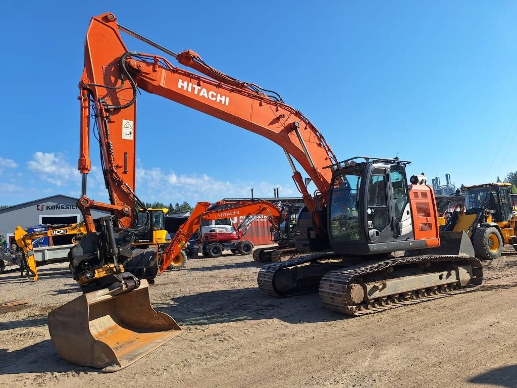 Hitachi ZX225USLC-5 - Kāpurķēžu ekskavators: foto 3 Hitachi ZX225USLC-5 - Kāpurķēžu ekskavators: foto 3