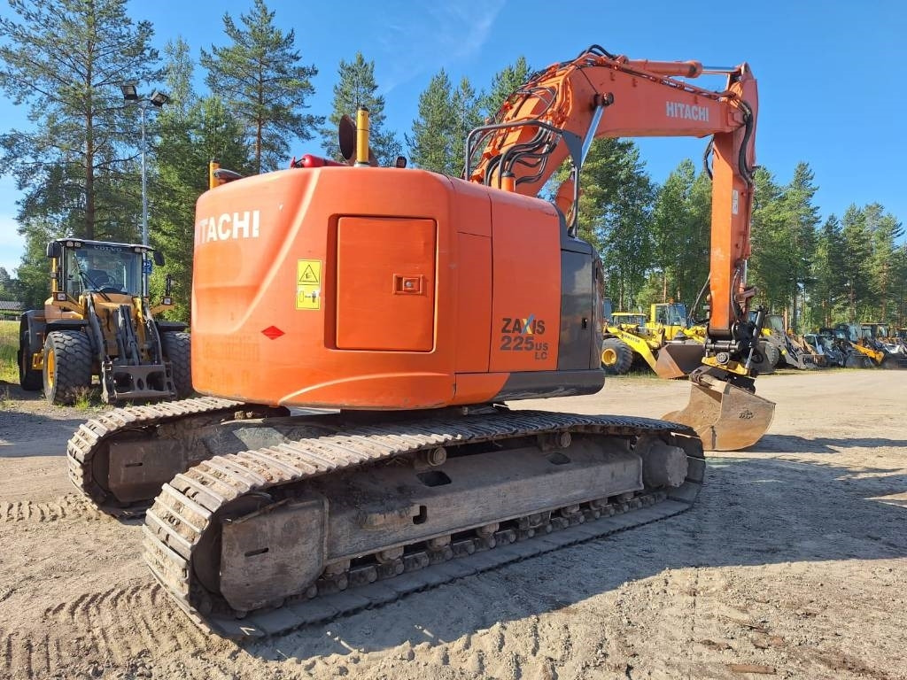 Hitachi ZX225USLC-5 - Kāpurķēžu ekskavators: foto 2 Hitachi ZX225USLC-5 - Kāpurķēžu ekskavators: foto 2