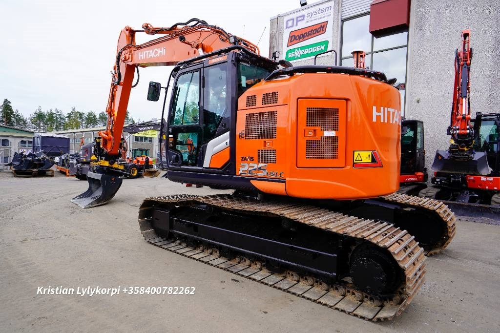 Hitachi ZX225USLC-7 ENGCON JA NOVATRON  - Kāpurķēžu ekskavators: foto 2 Hitachi ZX225USLC-7 ENGCON JA NOVATRON  - Kāpurķēžu ekskavators: foto 2
