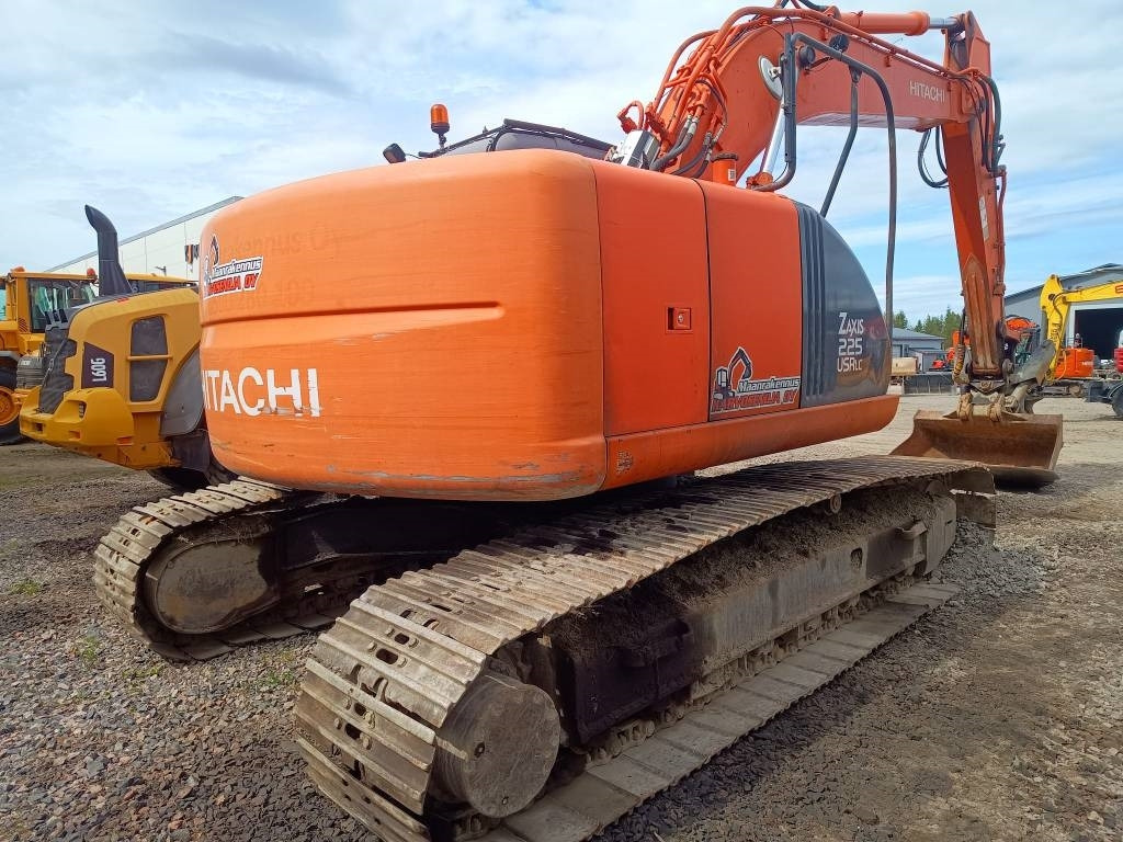 Hitachi ZX225USR KALLISTAJALLA - Kāpurķēžu ekskavators: foto 4 Hitachi ZX225USR KALLISTAJALLA - Kāpurķēžu ekskavators: foto 4