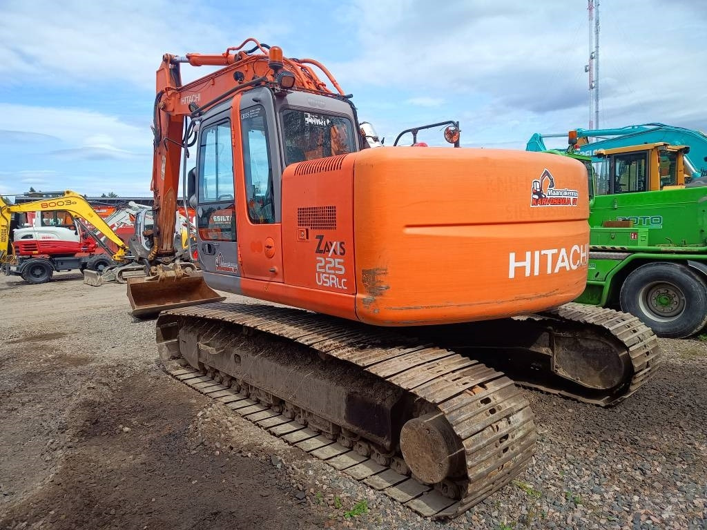 Hitachi ZX225USR KALLISTAJALLA - Kāpurķēžu ekskavators: foto 3 Hitachi ZX225USR KALLISTAJALLA - Kāpurķēžu ekskavators: foto 3