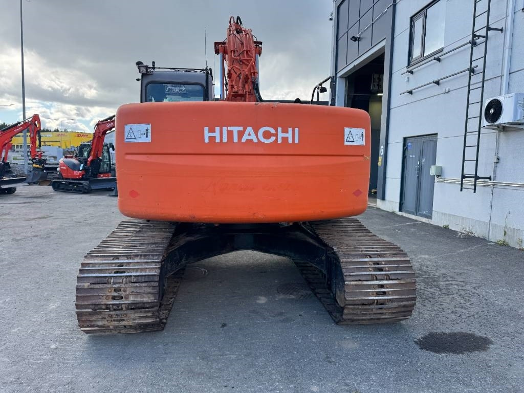 Hitachi ZX225USR PYÖRITTÄJÄLLÄ - Kāpurķēžu ekskavators: foto 4 Hitachi ZX225USR PYÖRITTÄJÄLLÄ - Kāpurķēžu ekskavators: foto 4